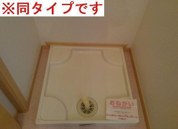 拡大写真:レオーネD 1階101の内観
