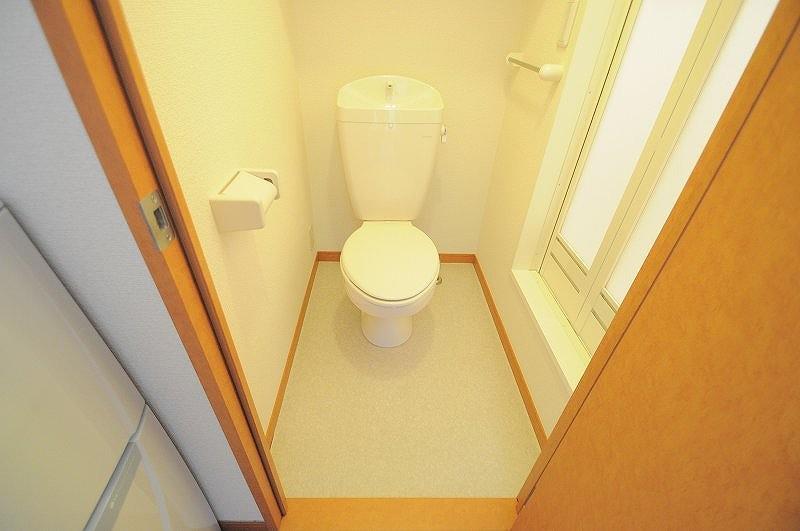 拡大写真:レオパレスモラ神屋 2階203の内観