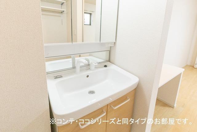 拡大写真：エル　フルーリエI 1階102の内観