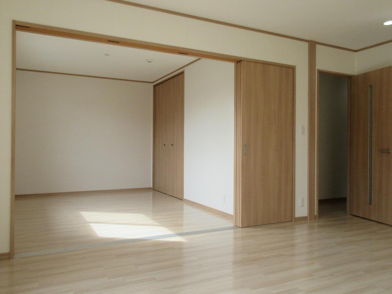 拡大写真:ザ・ニューブライト大島 2階202の内観