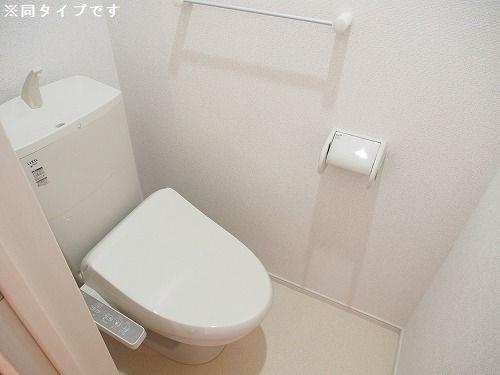 拡大写真：エピナールII 1階102の内観