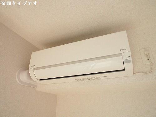 拡大写真：エピナールII 1階102の内観