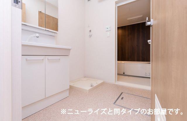 拡大写真:PUNANA 2階202の内観