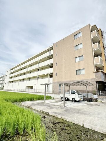 写真：シエテ南塚口の外観