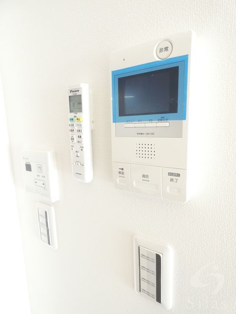 拡大写真:尼崎市南塚口町1丁目 3階303の内観