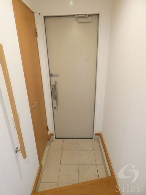 拡大写真:シャーメゾンティアレ 1階102の内観