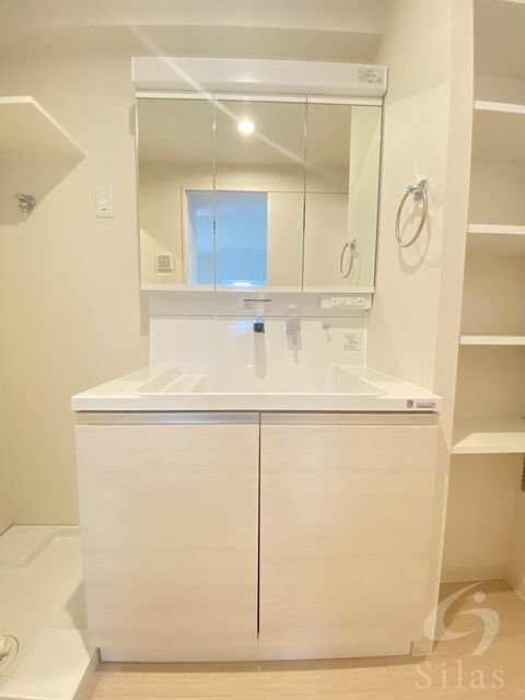 拡大写真:豊中市長興寺南1丁目 4階401の内観