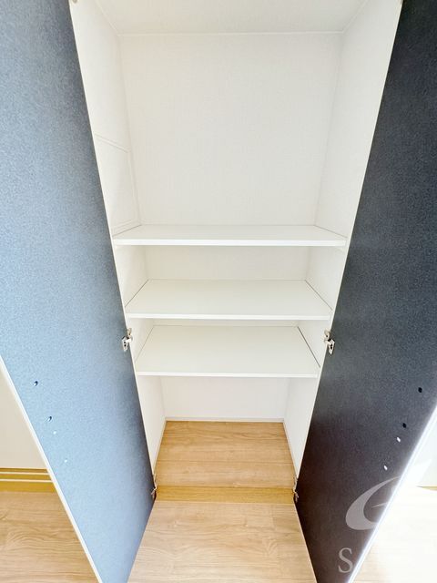 拡大写真:豊中市本町4丁目 3階307の内観