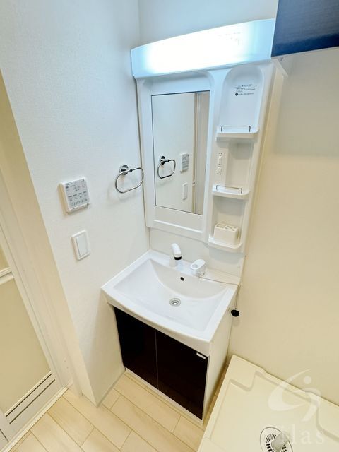 拡大写真:二葉テラス 2階205の内観