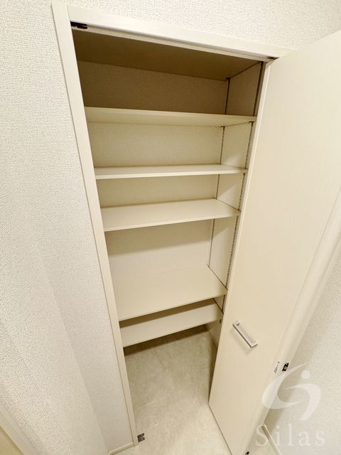 拡大写真:豊中市稲津町2丁目 8階808の内観
