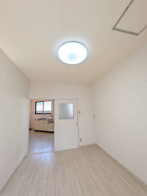 拡大写真:エイワンコート歌島 3階3Aの内観