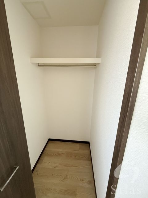 拡大写真:SKレジデンス立花 3階301の内観