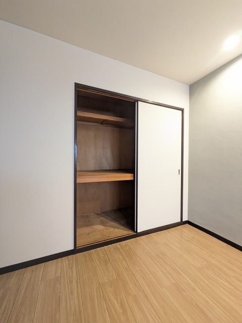 拡大写真:グランジュール淀川 4階407の内観