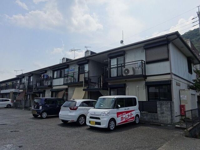 サニーコート山村の外観