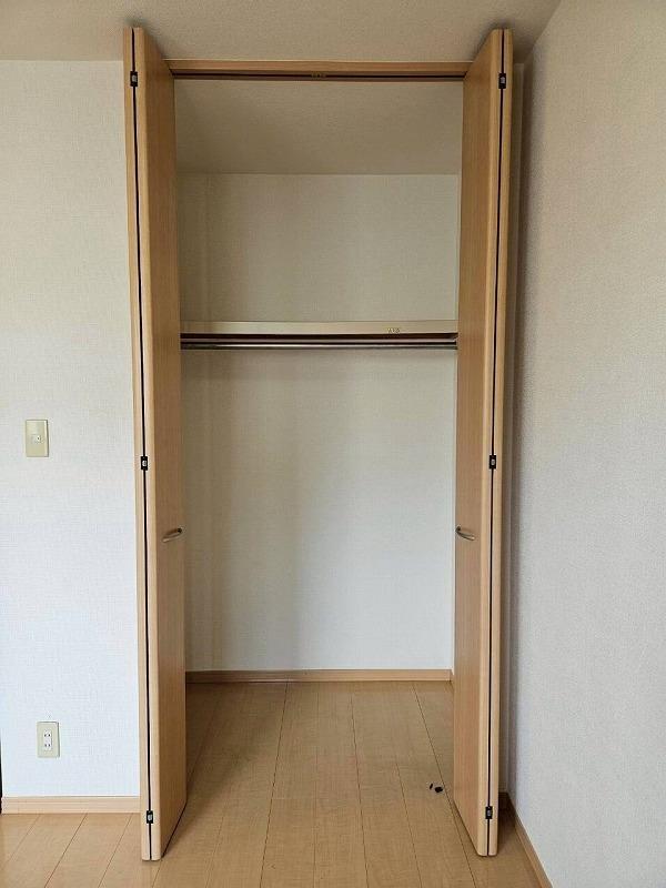 拡大写真:セジュール高本 1階203の内観