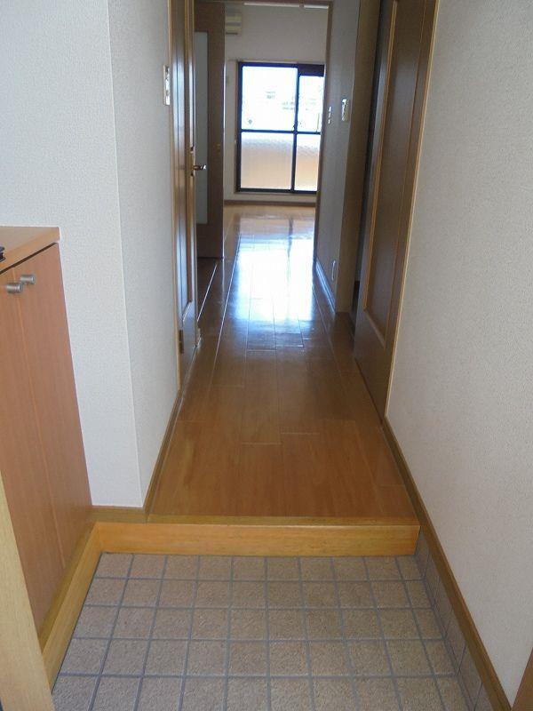 拡大写真：プリムローズ麻里布 3階302の内観
