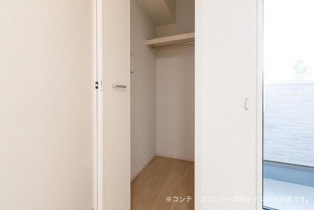 拡大写真:グランドソレイユM 2階205の内観
