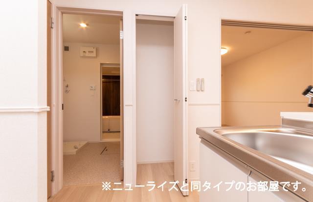 拡大写真:ラ・ヴィータB 2階203の内観