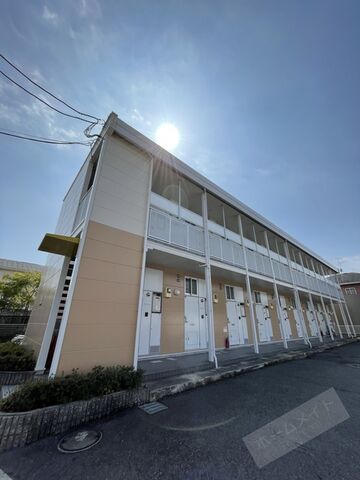 レオパレス登美丘の外観