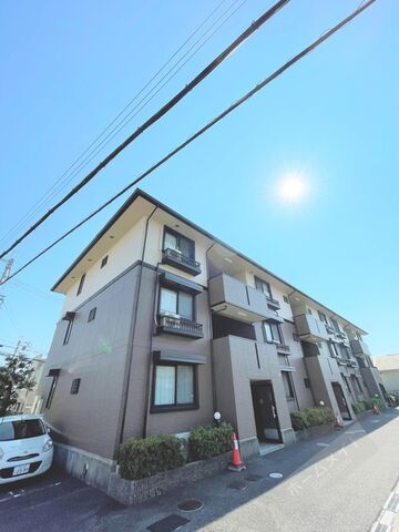 メゾンボナールの外観