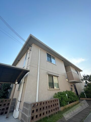 ロコ・ソラーレの外観