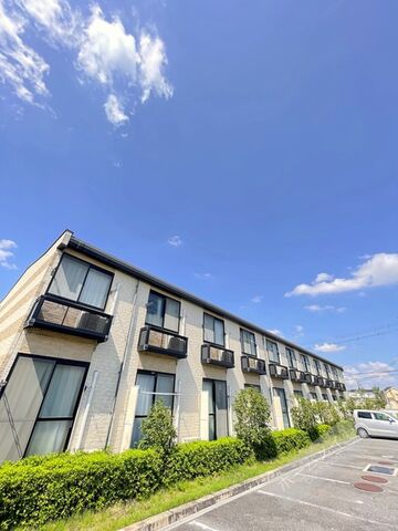 レオパレスウエノの外観