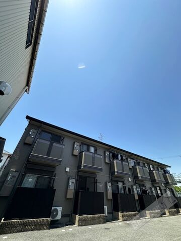 拡大写真:シャルト 2階203の外観