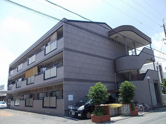 シャルム西之山の外観