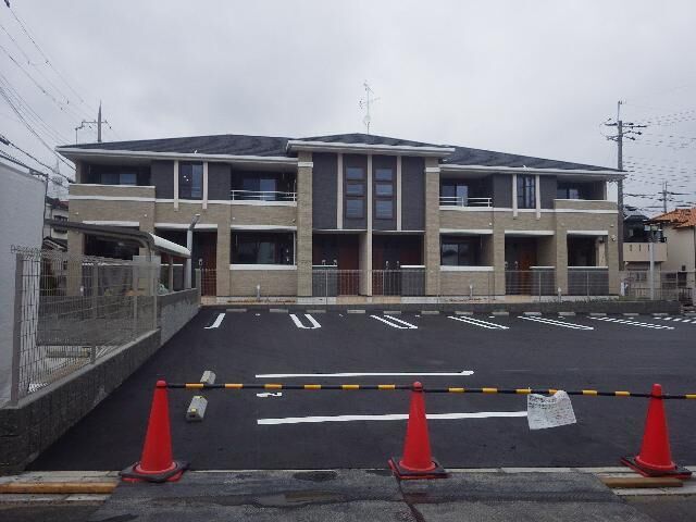 フリーデ西乃芝の外観