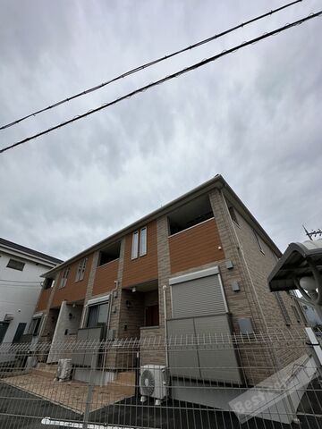 クレール メゾン美原の外観