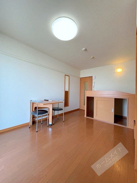 拡大写真:レオパレスウエノ 1階102の内観