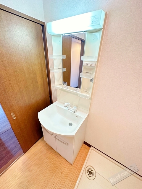 拡大写真:Champs Riviere 4階403の内観
