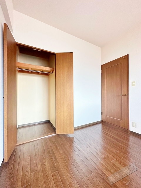 拡大写真:Champs Riviere 4階403の内観