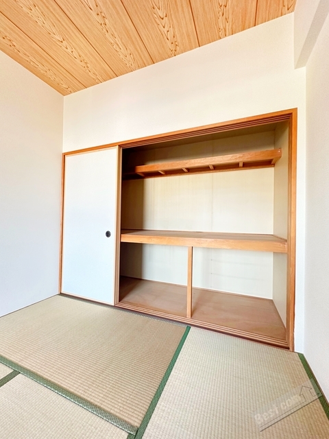 拡大写真:Champs Riviere 4階403の内観