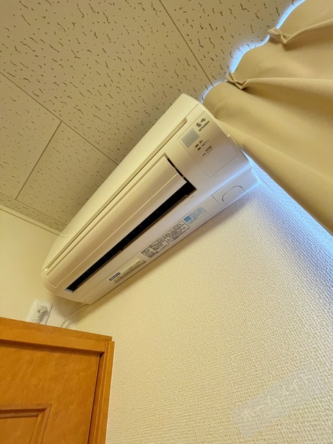 拡大写真:レオパレステイルザウエスト 2階210の内観
