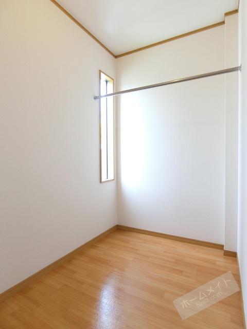 拡大写真:グランデス 1階102の内観