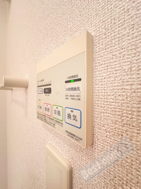 拡大写真:フルー リール 2階206の内観