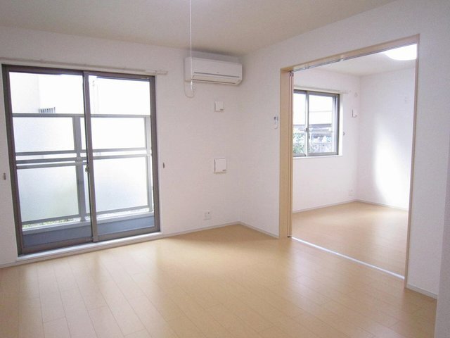 拡大写真:ガーデン ダイキ 1階102の内観
