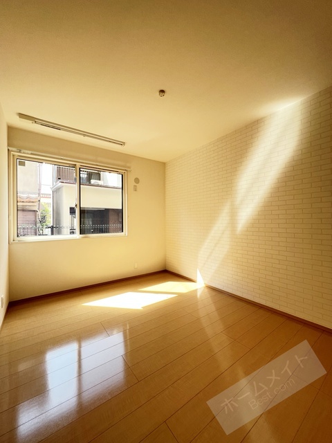 拡大写真:グリュックハイム 1階102の内観