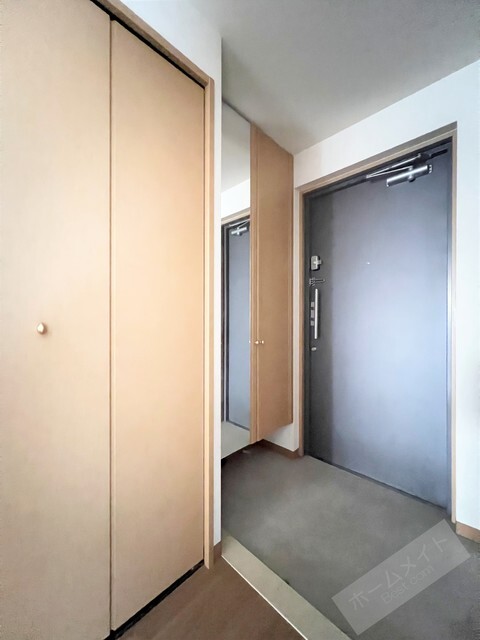 拡大写真:ウィステリア 4階402の内観