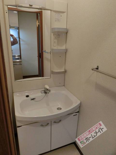 拡大写真:グランソレイユK&J壱番館 2階211の内観