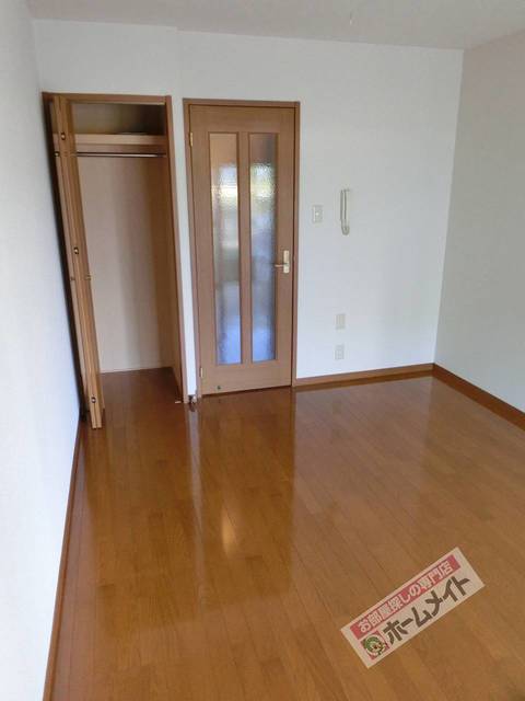 拡大写真:グランソレイユK&J壱番館 2階211の内観