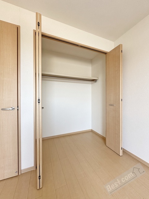 拡大写真:クレール E棟 3階302の内観