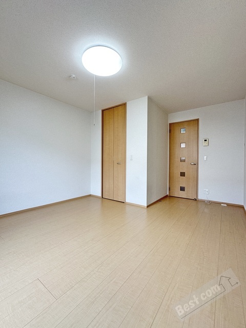 拡大写真:シャルト 1階105の内観