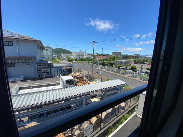 拡大写真:KSコーポ宇川 2階202の現地からの眺望