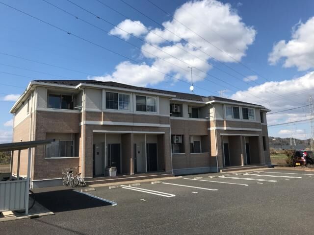 拡大写真:フリーダム新白河 1階105の外観写真(昼)