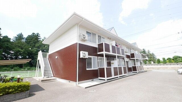 リエゾン西富山の外観