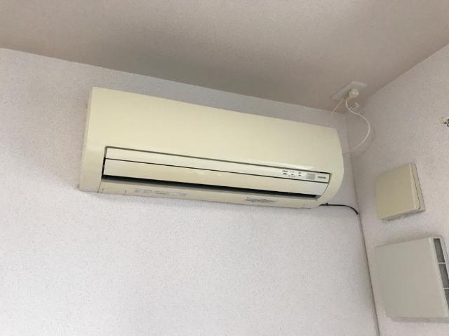 拡大写真:フリーダム新白河 1階105のエアコン