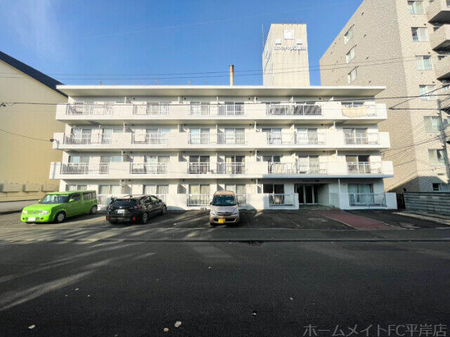 レピュート平岸の外観