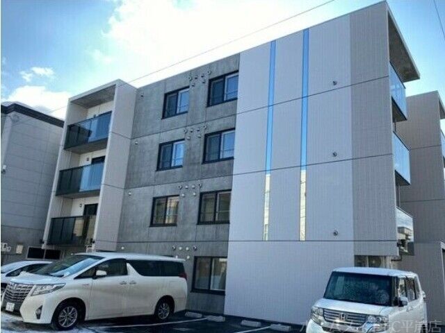 拡大写真:Premiere平岸 4階403の建物外観
